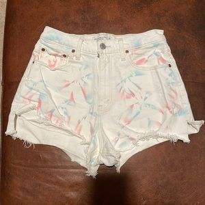 Abercrombie & Fitch Curve Love High Rise Cutoff Short